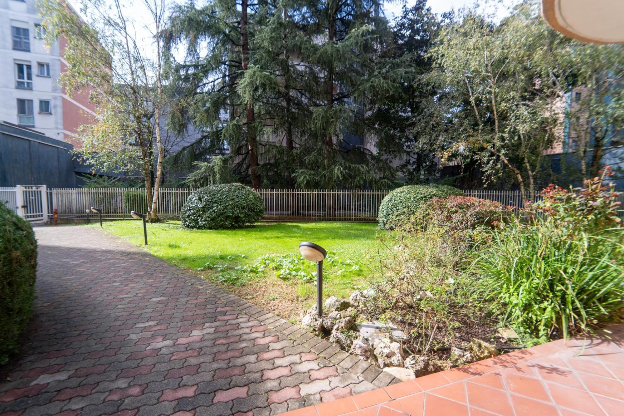 Penthouse Isola, A Few Steps From Offices Cortina 26 Milano